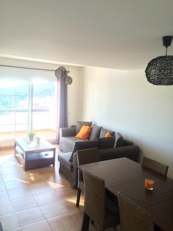 Appartement Las Terrazas De Alcaidesa Eksteriør bilde