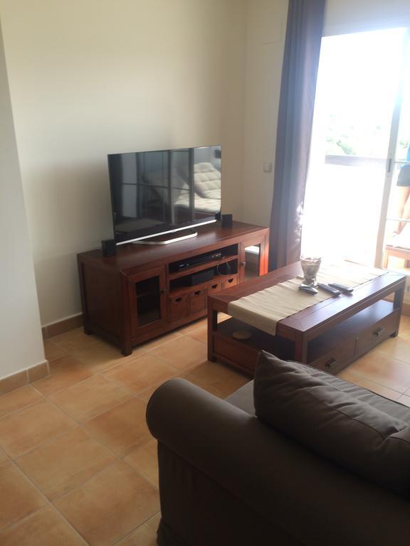 Appartement Las Terrazas De Alcaidesa Eksteriør bilde